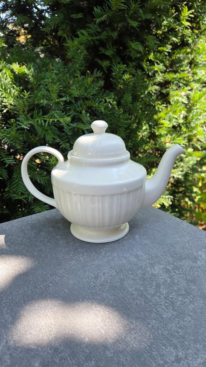 🫖Theepot creme kleurig Queen's Garden.