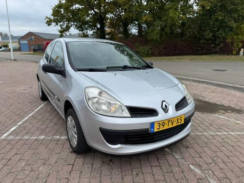 Renault clio bj 2006 1500 euro