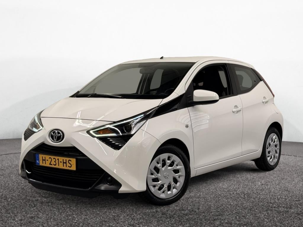 Toyota Aygo 1.0 vvt-i x-play| camera| carplay| cruise| airco