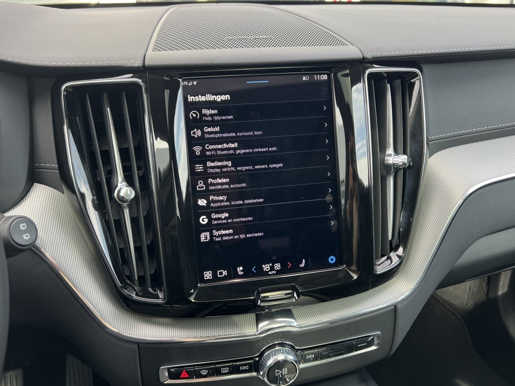 Volvo XC60 t6 398pk recharge ultra dark| panodak| 360camera| adap.cruise| t