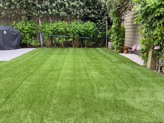 Kunstgras Delta Proud 40 mm 4m x 11,90 m en 4m x 11,5m