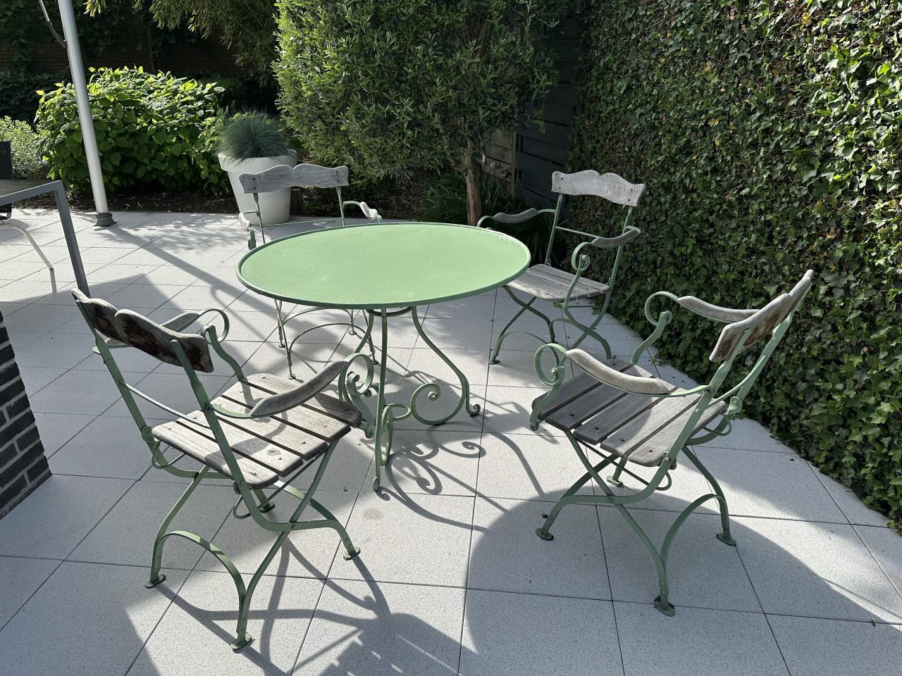 Smeedijzeren tuinset naar oud model