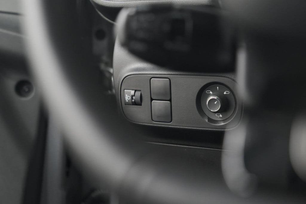 Citroen C3 puretech 110 eat6 max | camera | parkeersensoren | navigatie | a