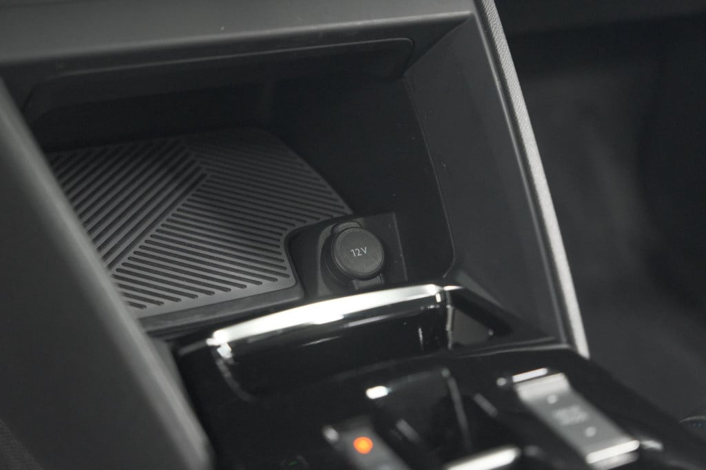 Citroen Ë-c4 feel pack 50 kwh | camera | navigatie | apple carplay | parkee