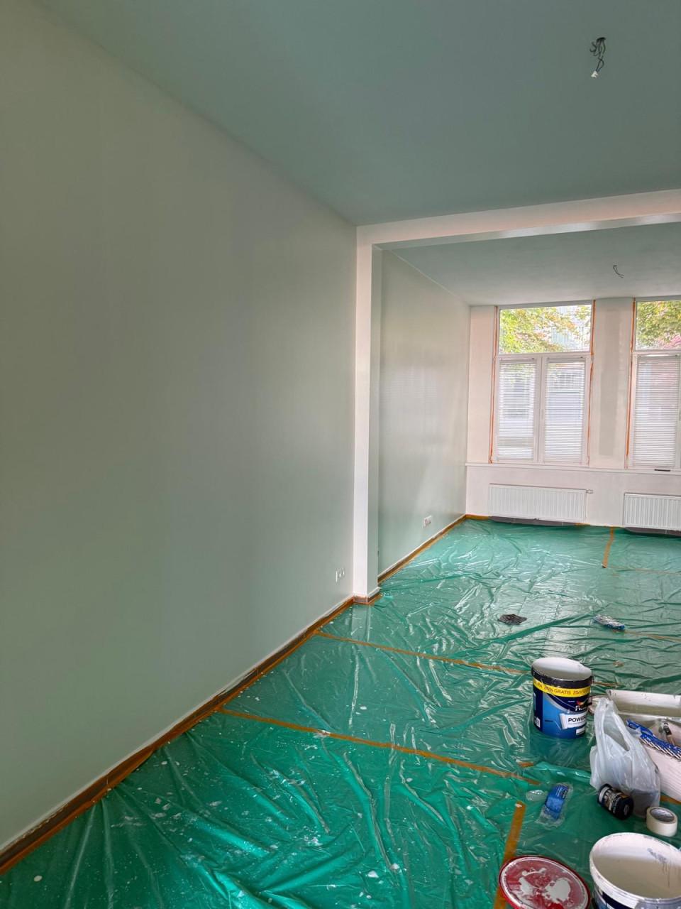 Professioneel schilder, stucwerk en laminaat legger Tel: 06-42810770