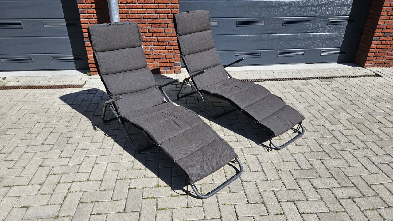 Ligstoelen ( kiepbaar ) type PARMA