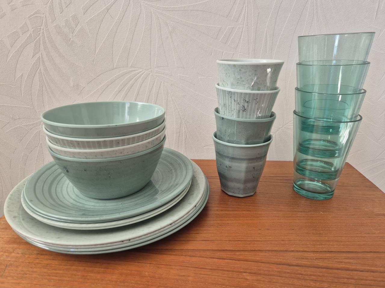 Camping servies  groen