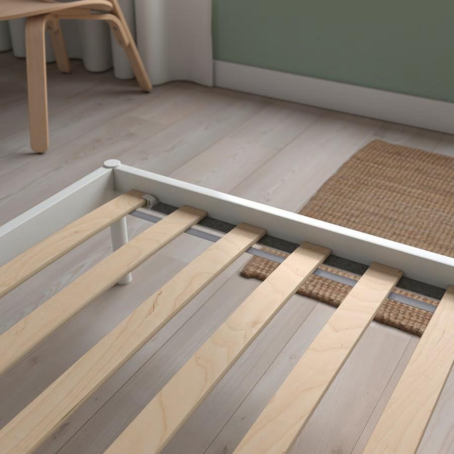 Te koop: Ikea Vevelstad eenpersoons bed, lattenbodem en matras