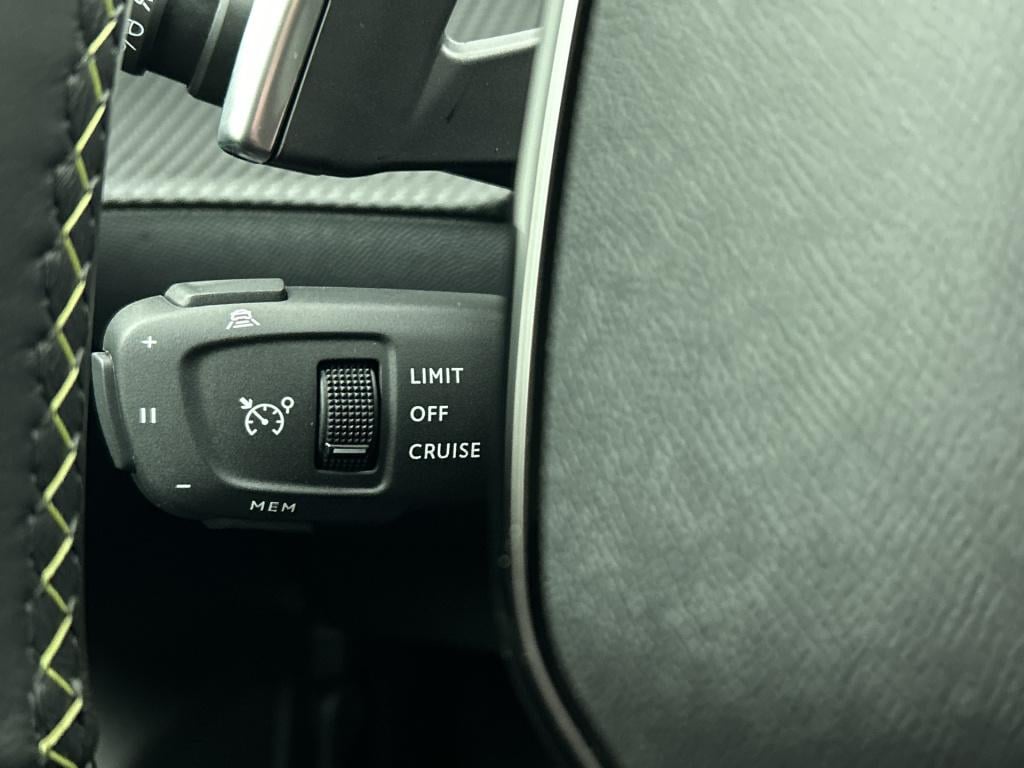 Peugeot 208 hybrid 145 pk automaat gt | rijklaar | alcantara | 360 camera |