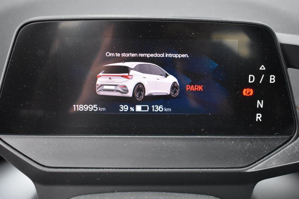 Cupra Born business one 62 kwh soh 91,6% | camera | acc | sfeerverlichting 