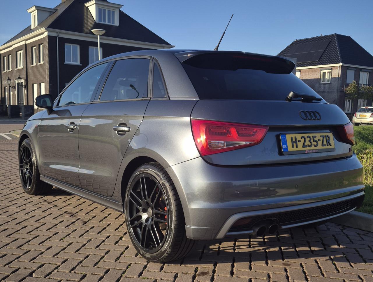 Audi A1 185 Pk 3 x S line Automaat Sport Leer