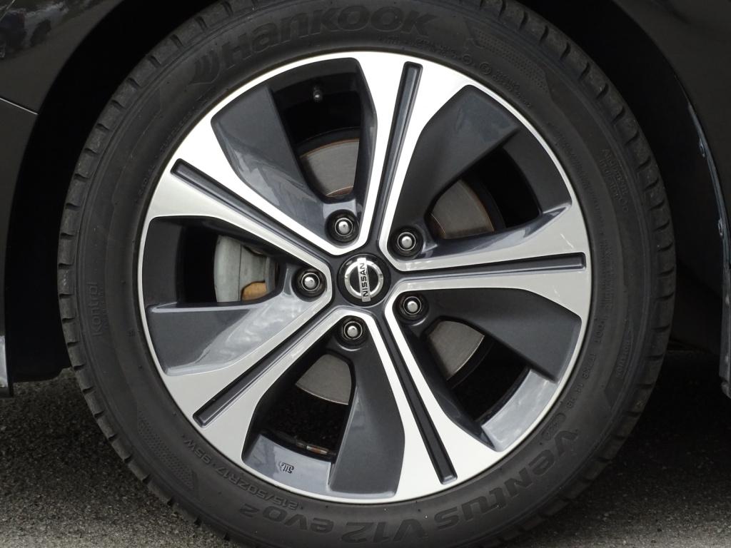 Nissan Leaf n-connecta 40 kwh | incl. btw | 360 camera