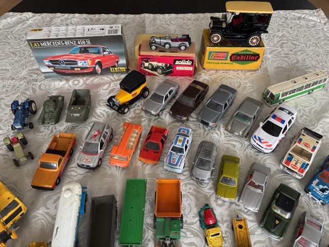Te koop: diverse Modelauto's