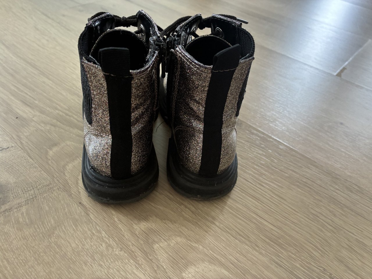 Schoenen maat 27