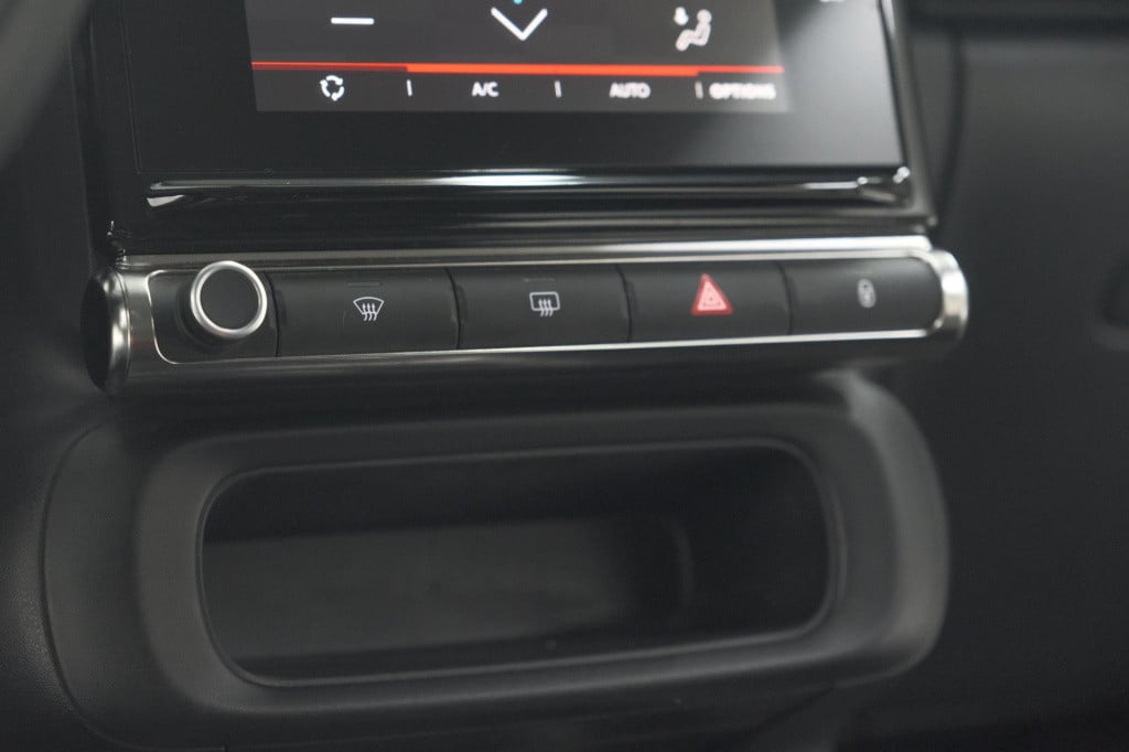 Citroen C3 puretech 110 eat6 max | parkeersensoren | apple carplay | 16 inc