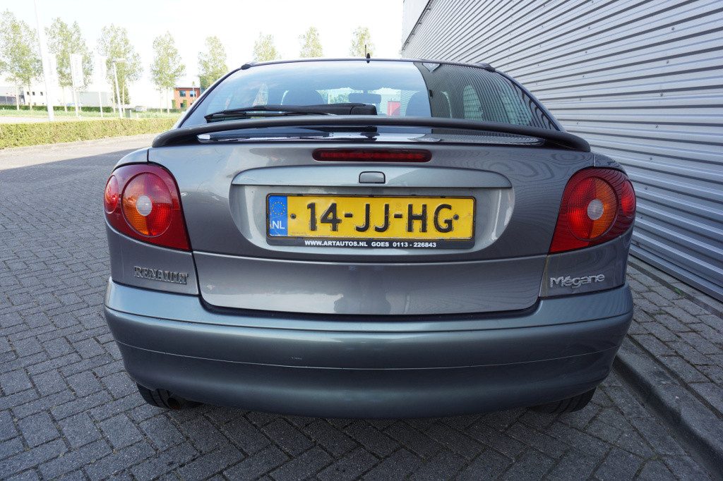 Renault Megane coupé 1.4-16v sport way airco / elekt. ramen / nap