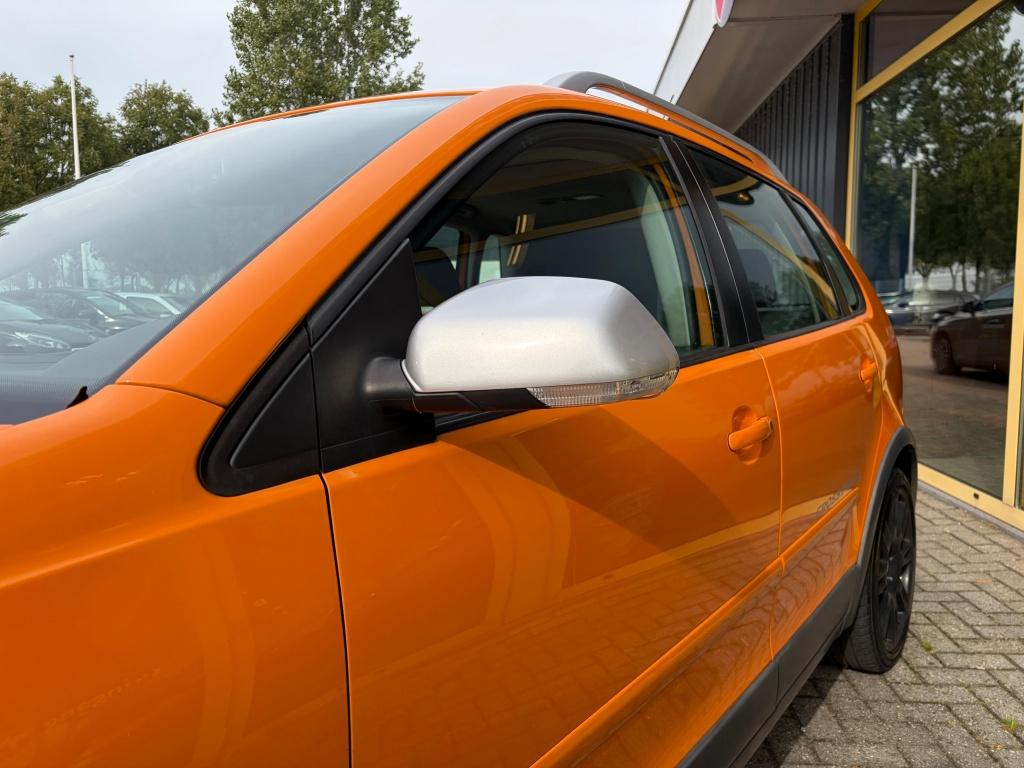 Volkswagen Polo 1.6-16v cross | automaat