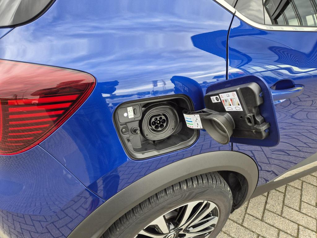 Renault Captur 1.6 e-tech plug-in hybrid 160 iconic topmodel!, all season, 