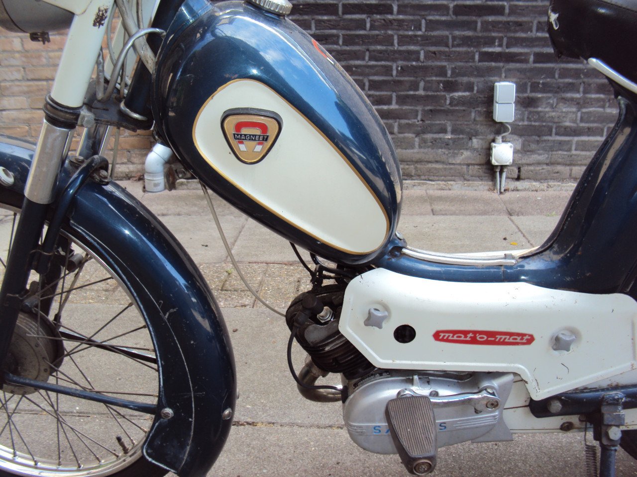 BROMFIETS