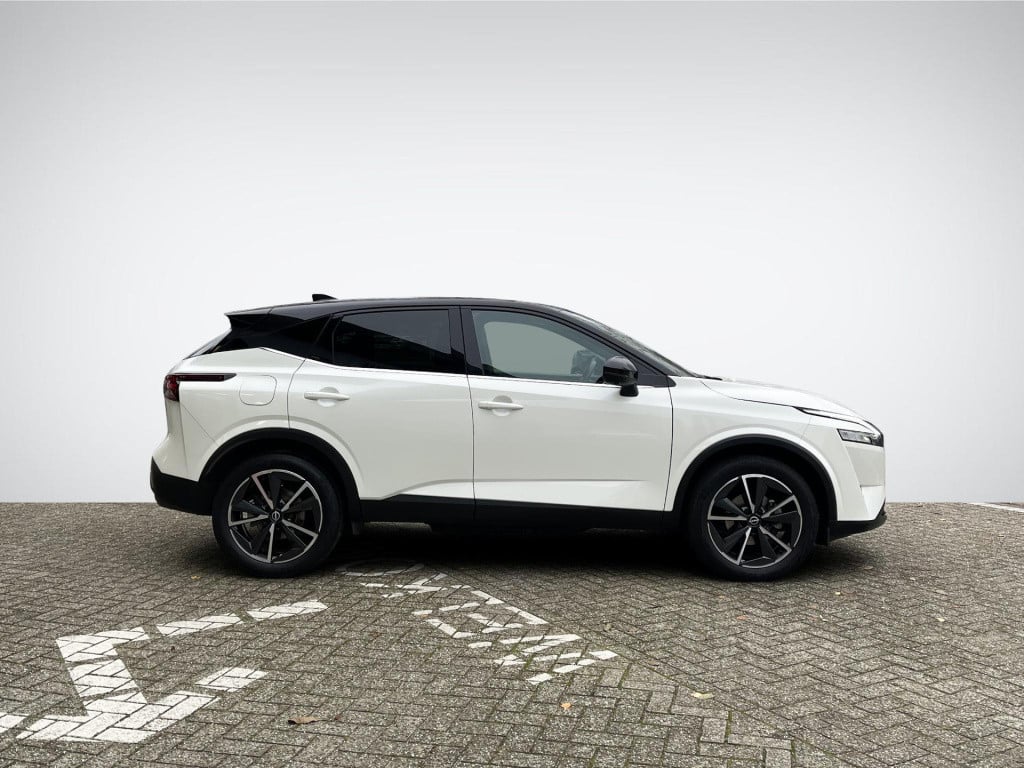 Nissan Qashqai 1.3 mhev xtronic tekna cold pack | two-tone lakkleur | stuur