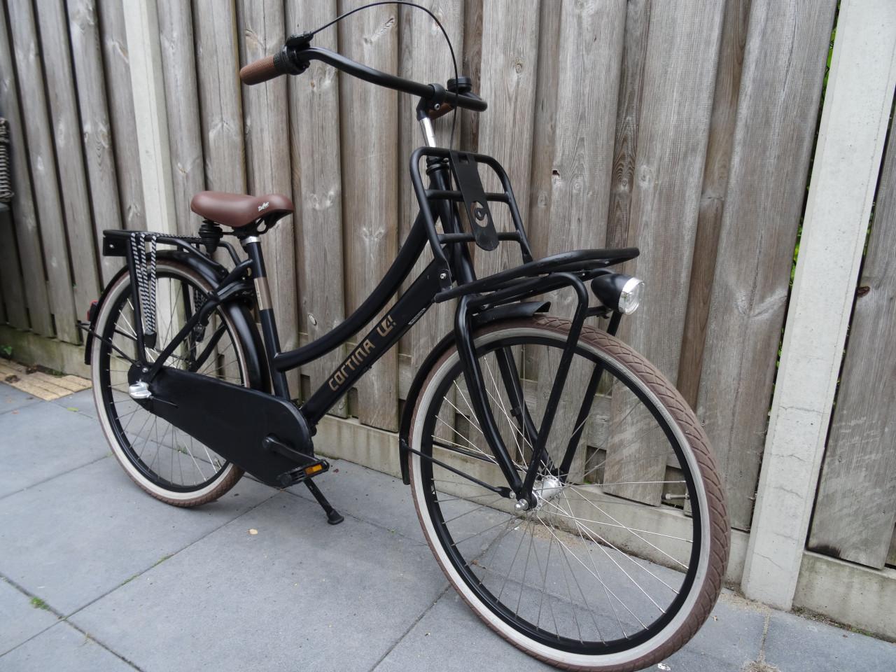 🚲 Cortina U4 – 26 inch – 3 versnellingen – zwart – jong model