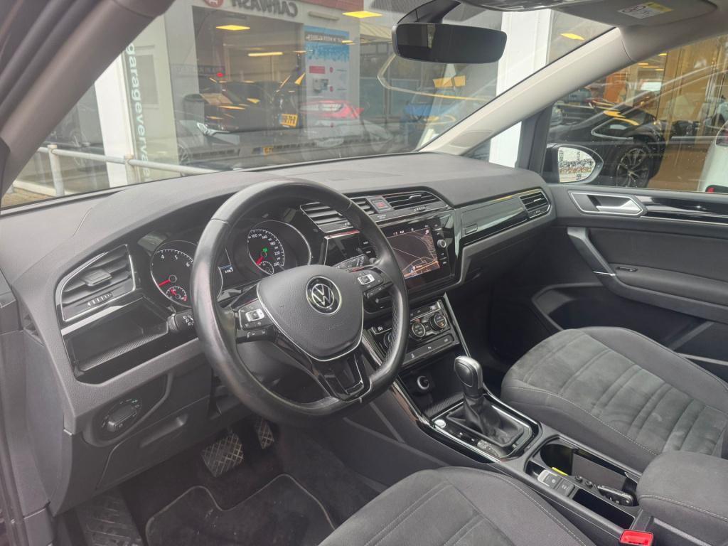 Volkswagen Touran 1.5 tsi highline 7p