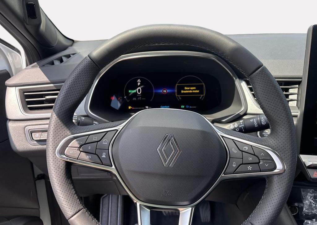 Renault Captur 1.8 e-tech full hybrid 160 techno - demo