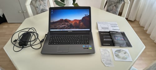 Medion Akoya P7818