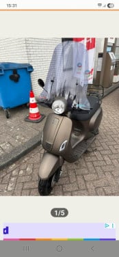 AGM scooter