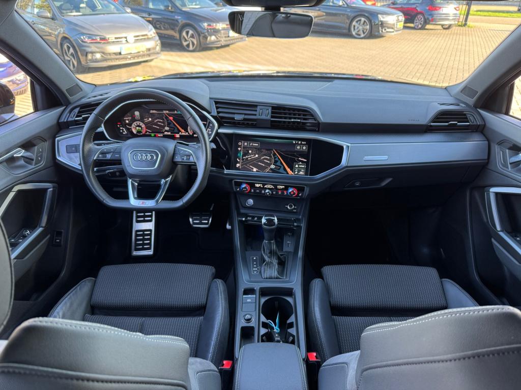 Audi Q3 35 tfsi 3x s line * matrix led * keyless * stoelverwarming