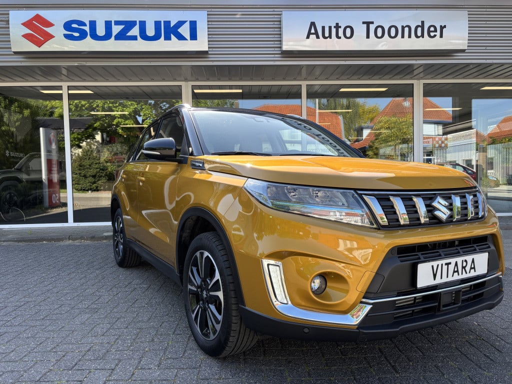 Suzuki Vitara 1.4 boosterjet style smart hybrid