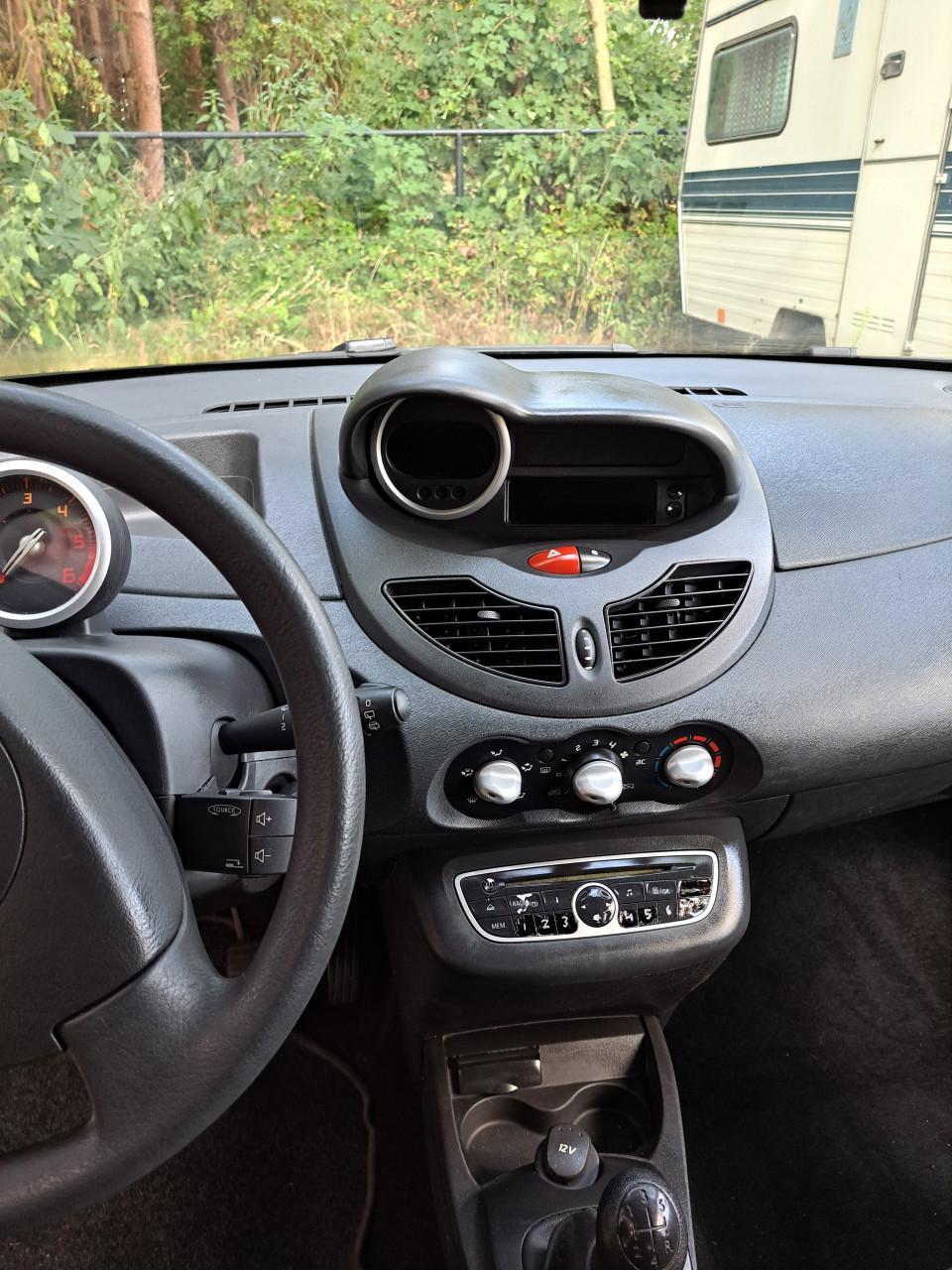 Nu teab Twingo 2 Collection mooie auto!