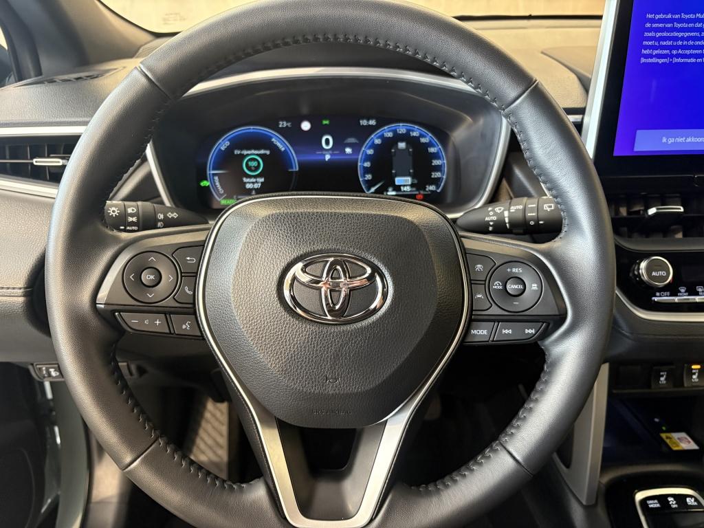 Toyota Corolla Cross hybrid 200 style