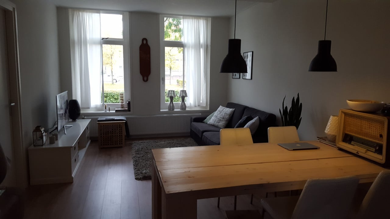 Te huur per 1 september 2 kamer appartement centrum Middelburg
