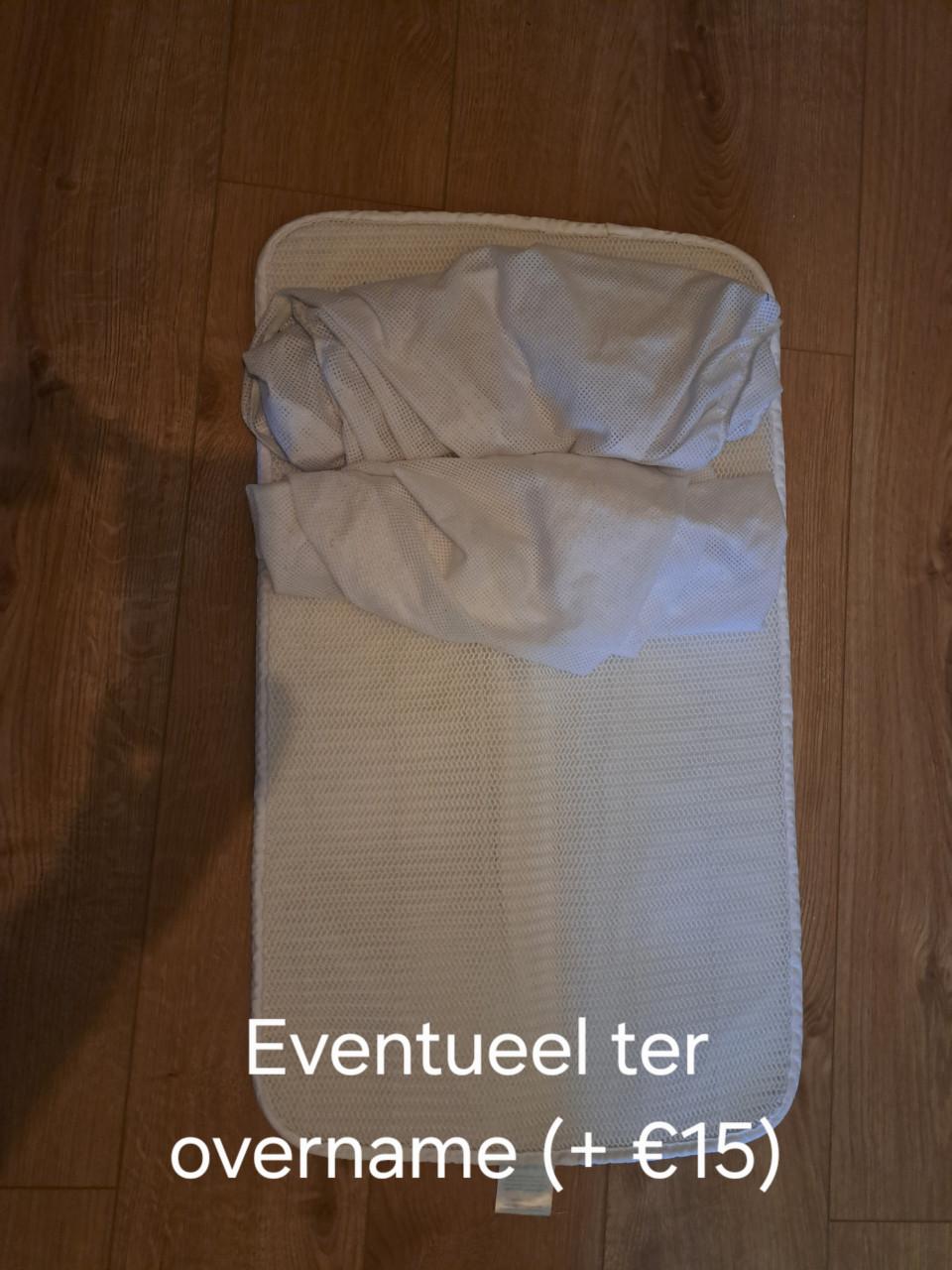 Chicco next to me co-sleeper