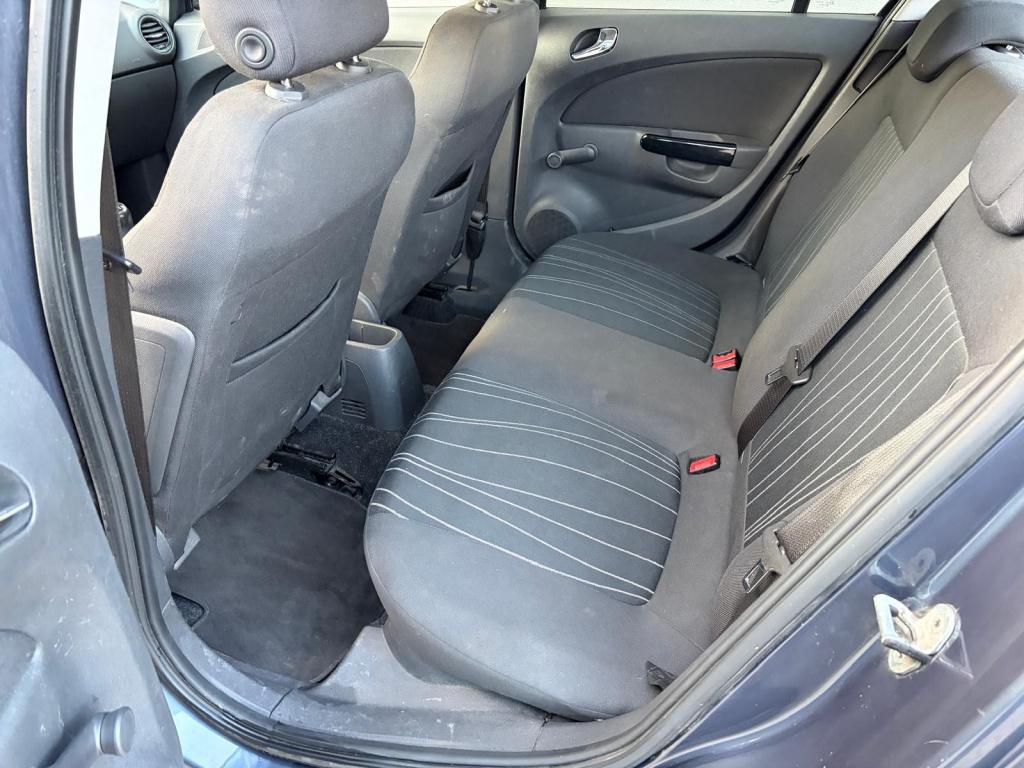 Opel Corsa 1.4-16v '111' edition