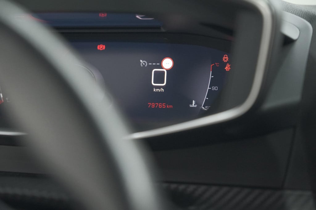 Peugeot 2008 puretech 130 gt-line | trekhaak | camera | apple carplay | par