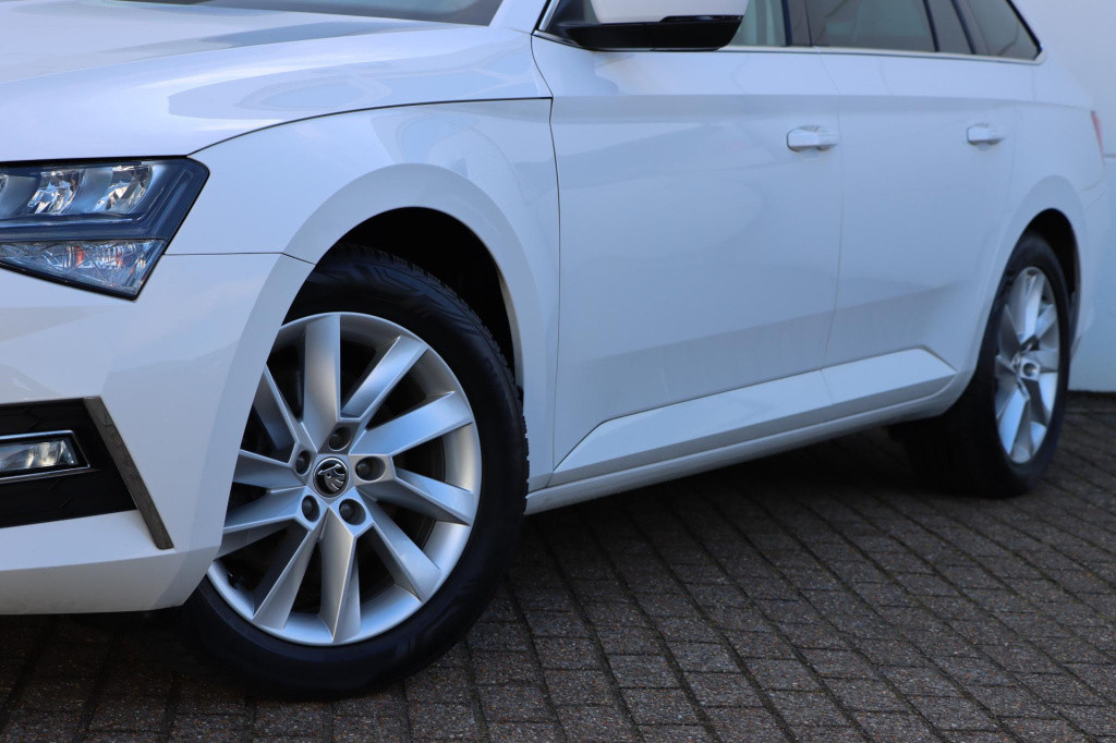 Skoda Superb combi 1.4 tsi iv business edition plus