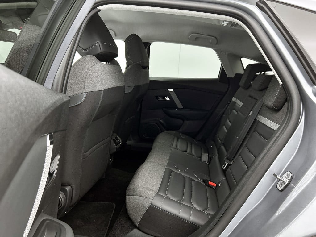 Citroen C4 puretech 130 pk eat8 shine afneembare trekhaak | achteruitrijcam