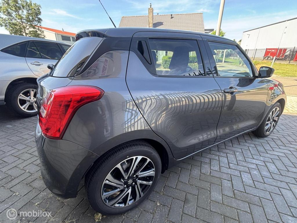 Suzuki Swift 1.2 comfort smart hybrid