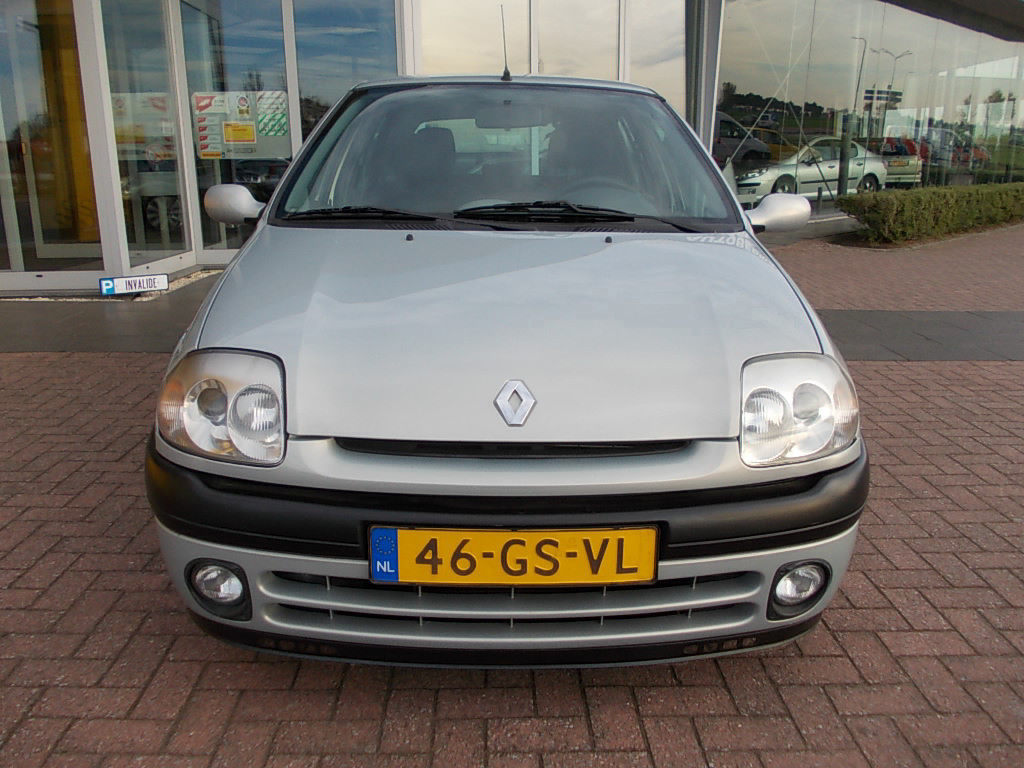 Renault Clio 1.9 dti 5-deurs airco 124000 km!!