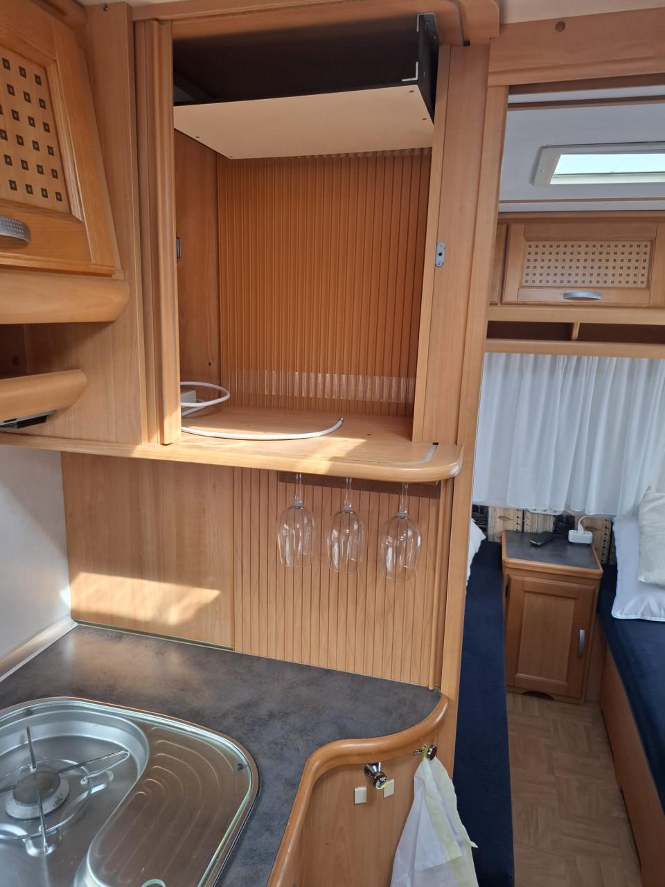 LMC 510 dominant caravan