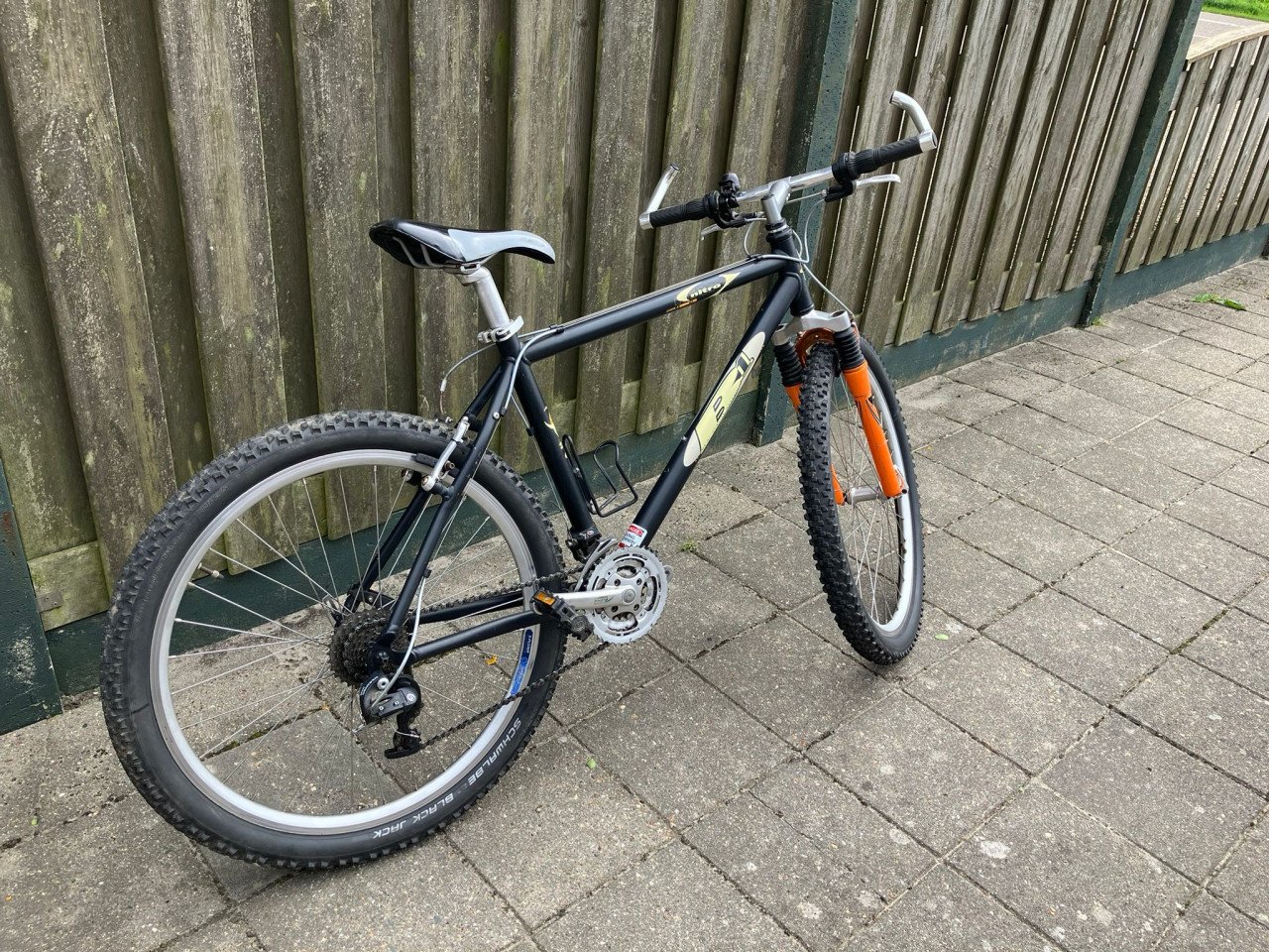 Mountainbike te koop