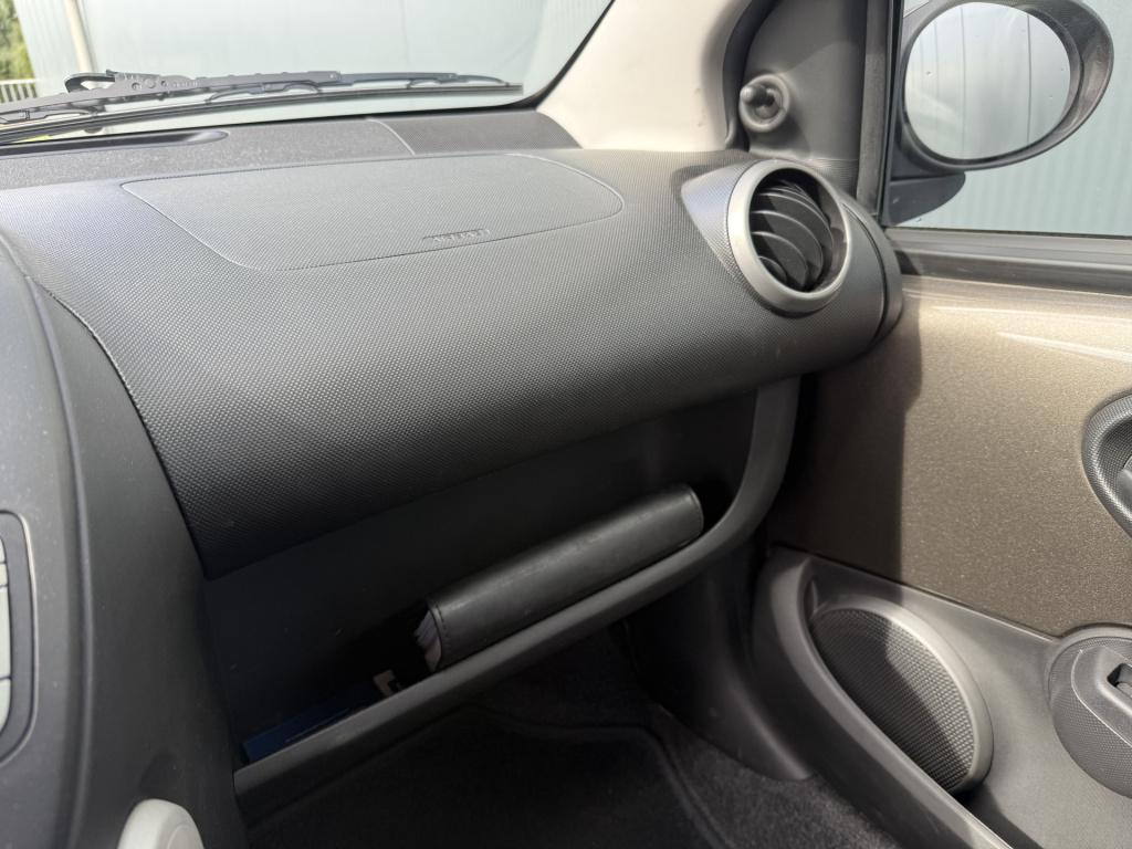 Toyota Aygo 1.0 vvt-i aspiration airco 5-drs