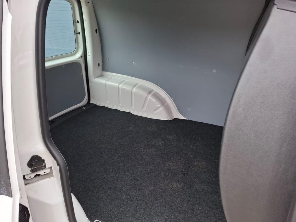 Volkswagen Caddy 2.0 tdi l1h1 bmt trendline verlaagd / airco / n.a.p / marg