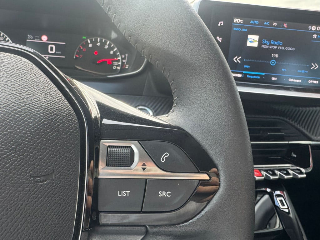 Peugeot 208 1.2 puretech allure