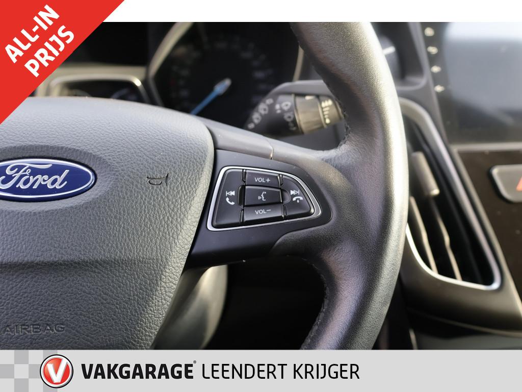 Ford Focus 1.0 titanium rijklaarprijs|bovaggarantie|trekhaak