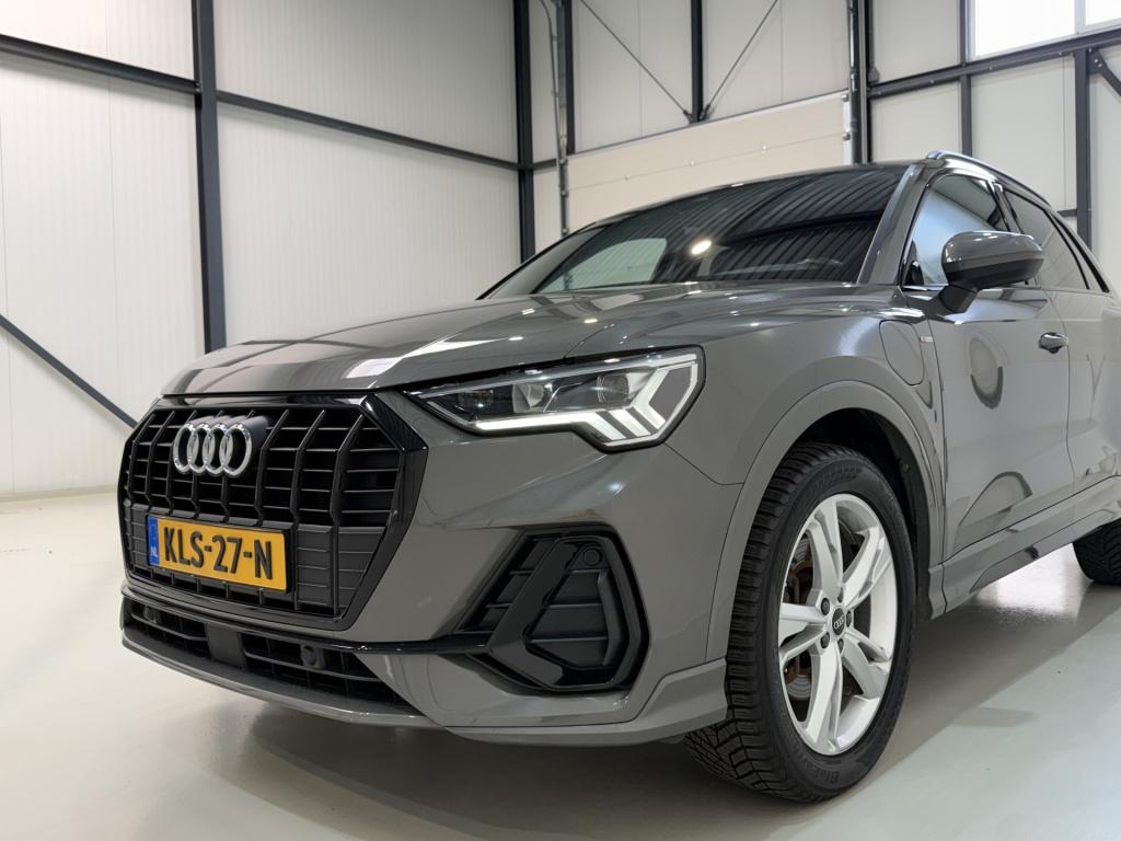 Audi Q3 45 tfsi e hybrid 245pk s edition s-line | keyless | camera
