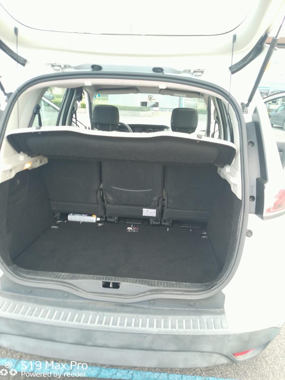 Nette Renault Scenic