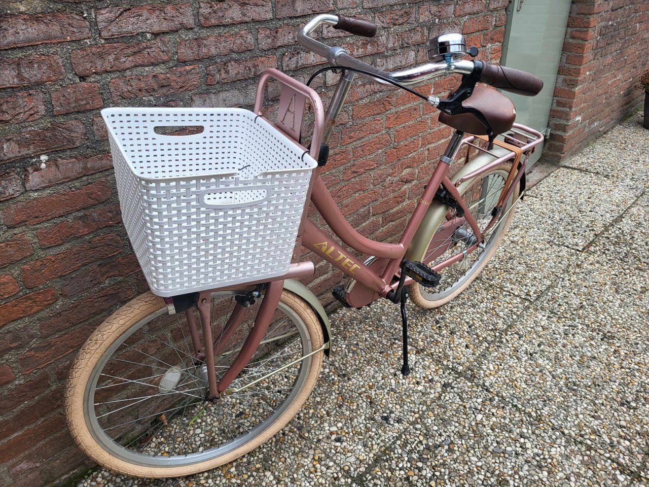 Roze Altec meisjesfiets 24 inch